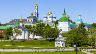 Sergiyev Posad, Rusya, üzerinde 21 Mayıs 2018. Troitsko-Sergiyevskaya Laurus, şehir ve önemli Ortodoks türbelerin biri ana görme. Panoramik bir anket platformu