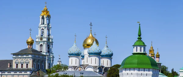 セルギエフポサド ポサード ロシア 2018 Troitsko Sergiyevskaya ゲッケイジュ 都市および重要なオーソドックスな神社の つの主要な光景 調査プラットフォームからのパノラマ — ストック写真