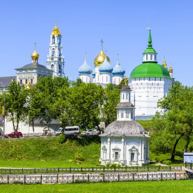 Sergiyev Posad, Rusya, üzerinde 21 Mayıs 2018. Troitsko-Sergiyevskaya Laurus, şehir ve önemli Ortodoks türbelerin biri ana görme. Panoramik bir anket platformu