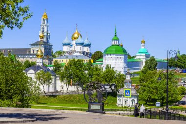 Sergiyev Posad, Rusya, üzerinde 21 Mayıs 2018. Troitsko-Sergiyevskaya Laurus, şehir ve önemli Ortodoks türbelerin biri ana görme. Panoramik bir anket platformu