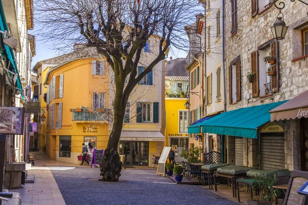 Vence Francie Března 2018 Typické Město Ulice Staré Kamenné Domy — Stock fotografie