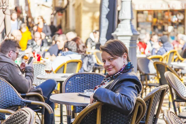 Aix Provence Francji Marca 2018 Ludzie Odpocząć Zjeść Posiłek Kawiarni — Zdjęcie stockowe