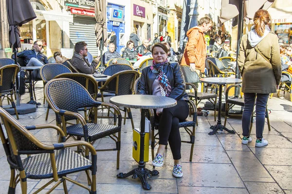 Aix Provence Francji Marca 2018 Ludzie Odpocząć Zjeść Posiłek Kawiarni — Zdjęcie stockowe