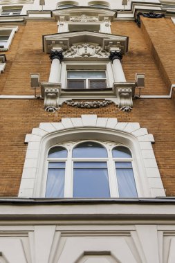 Moskova, Rusya, 4 Haziran 2018. Bina cephe tarihi çevresinde modernist tarzı tipik bir evi mimari bir parçası