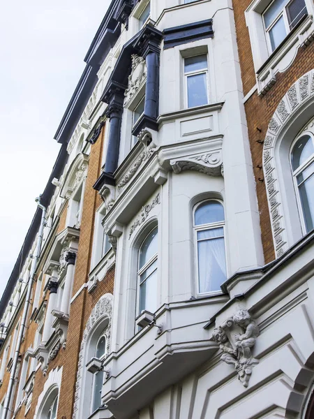 Moscú Rusia Junio 2018 Fragmento Arquitectónico Una Fachada Una Casa — Foto de Stock