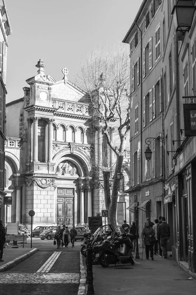 Aix Provence France Março 2018 Pessoas Vão Longo Rua Típico — Fotografia de Stock