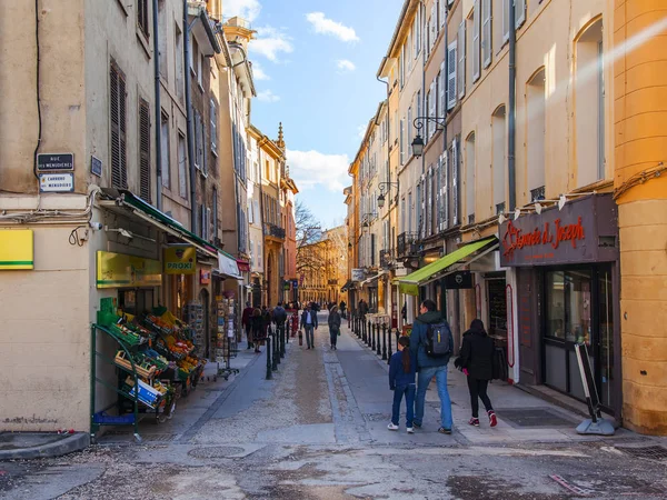 Aix Provence Frankrijk Maart 2018 Mensen Langs Straat Typisch Voor — Stockfoto