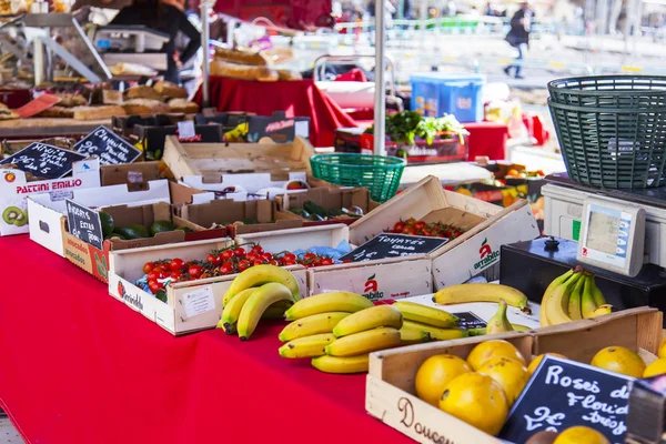 Aix Provence France Mars 2018 Divers Légumes Fruits Sont Disposés — Photo