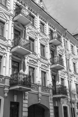 Moskova, Rusya, 4 Haziran 2018. Mimari bir parçası bir cephe tipik bir evin çevresinde tarihi bina. 