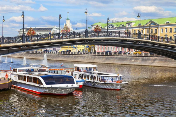 Moscú Rusia Junio 2018 Vista Del Río Moscú Kadashyovskaya Embankment — Foto de Stock