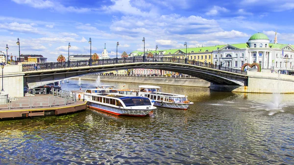 Moscow Russia June 2018 View River Moscow Kadashyovskaya Embankment Historical — Stock Photo, Image