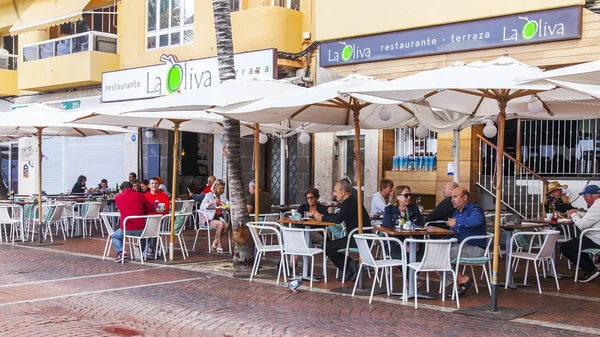 Las Palmas Gran Canaria Spain January 2018 People Eat Have — Stock Photo, Image