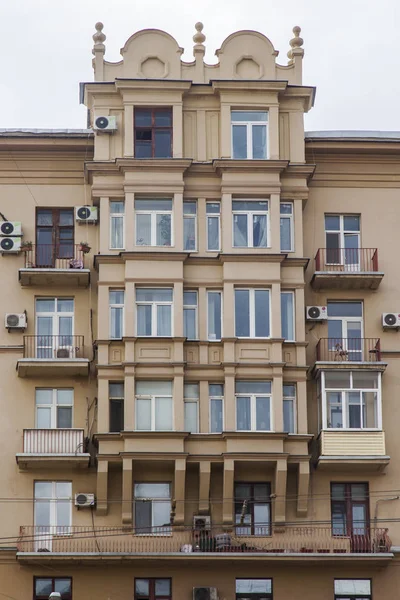 Moscow Rússia Junho 2018 Fragmento Arquitetônico Uma Fachada Uma Casa — Fotografia de Stock