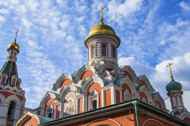 Moskova, Rusya, üzerinde 25 Haziran 2018. Kazan Katedrali, Kızıl Meydan kubbeleri. Mimari parça