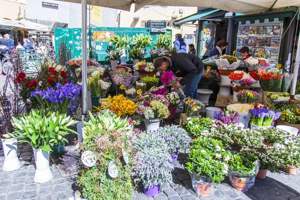 Rome Italie Mars 2017 Différentes Fleurs Sont Vente Sur Marché — Photo