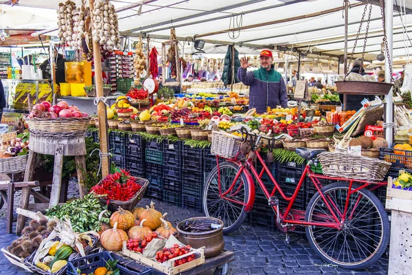 Roma Italia Marzo 2017 Varias Verduras Frutas Exponen Los Mostradores —  Fotos de Stock