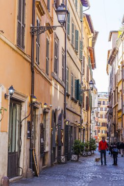 11 Mart 2017 tarihinde, Roma, İtalya. şehrin tarihi kesiminde güzel sokak. 