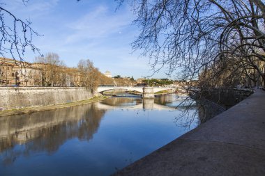 11 Mart 2017 tarihinde, Roma, İtalya. Görünümü, bentleri ve Tiber. 