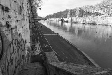 11 Mart 2017 tarihinde, Roma, İtalya. Görünümü, dolgu ve Tiber Nehri