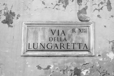 11 Mart 2017 tarihinde, Roma, İtalya. Eski şehir merkezinde inşa sokağın adı ile plaka