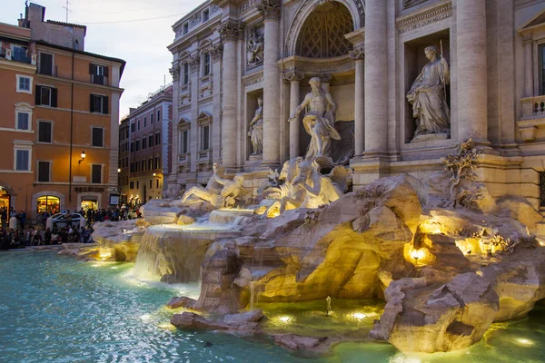 Rome Italy March 2017 Well Known Trevi Fountain Evening Lighting — Stock Photo, Image