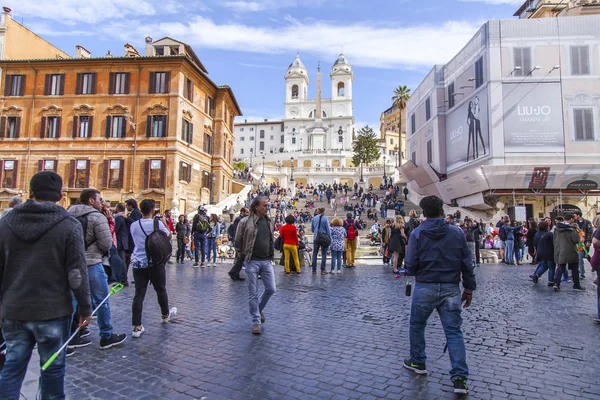 Rome Italie Mars 2017 Touristes Sur Piazza Spagna Église Titulaire — Photo