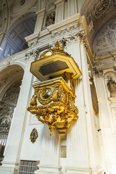 Múnich Alemania Agosto 2018 Mobiliario Interno Iglesia Jesuitenkirche Michael — Foto de Stock