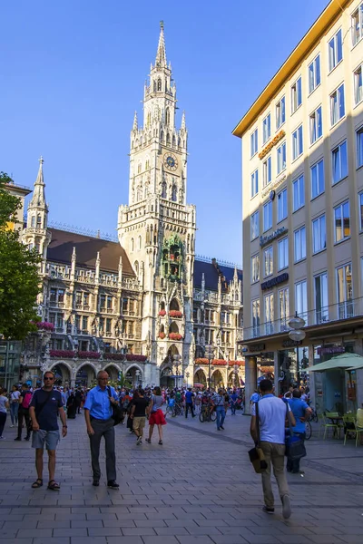 Munich Germany August 2018 People Walk Pedestrian Zone Old City — Stock Photo, Image