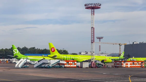 Moscow Russia August 2018 Plane Undergoes Preflight Service International Airport — Stock Photo, Image