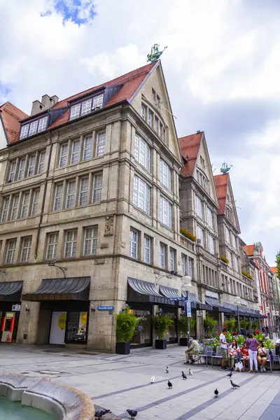 Múnich Alemania Agosto 2018 Gente Camina Zona Peatonal Del Casco — Foto de Stock