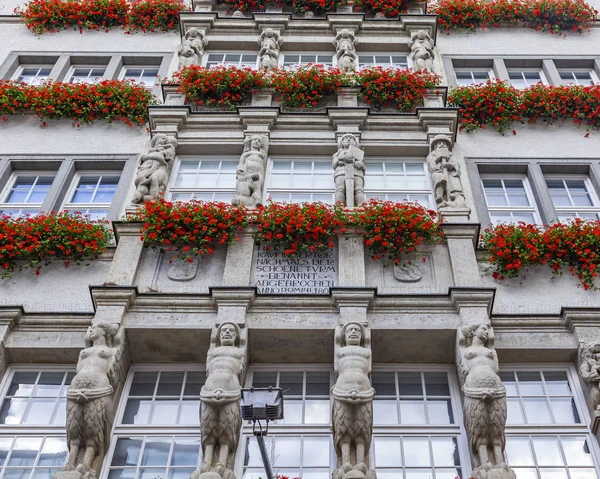 Münih, Almanya, üzerinde 16 Ağustos 2018. Geleneksel Bavyera mimarisinin binanın güzel parça