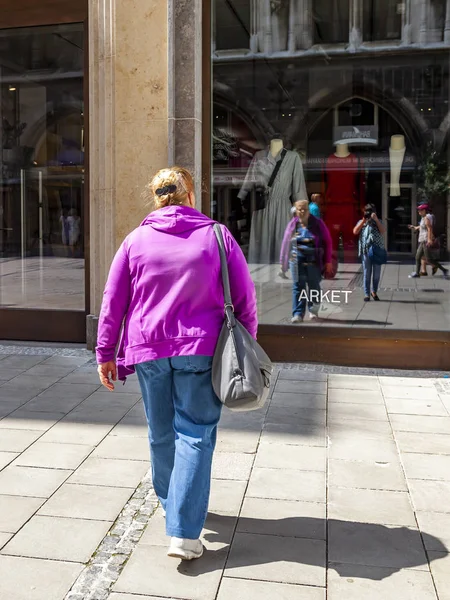 Münih Almanya Üzerinde Ağustos 2018 Shop Eski Şehrin Pitoresk Bir — Stok fotoğraf