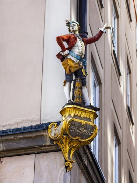 Munich Tyskland August 2018 Vakkert Fragment Byggingen Tradisjonell Bayersk Arkitektur – stockfoto