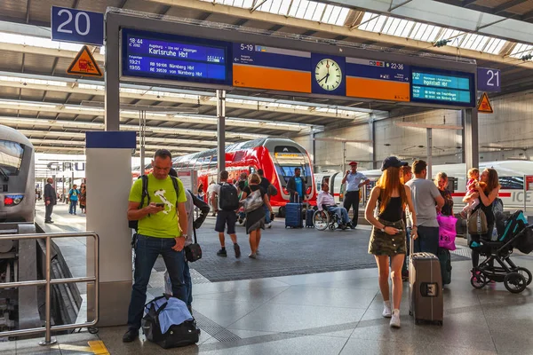 Múnich Alemania Agosto 2018 Interior Estación Central Tren Munchen Hauptbahnhof —  Fotos de Stock