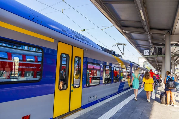 Mnichov Německo Srpna 2018 Vlak Nástupišti Hlavního Nádraží München Hauptbahnhof — Stock fotografie