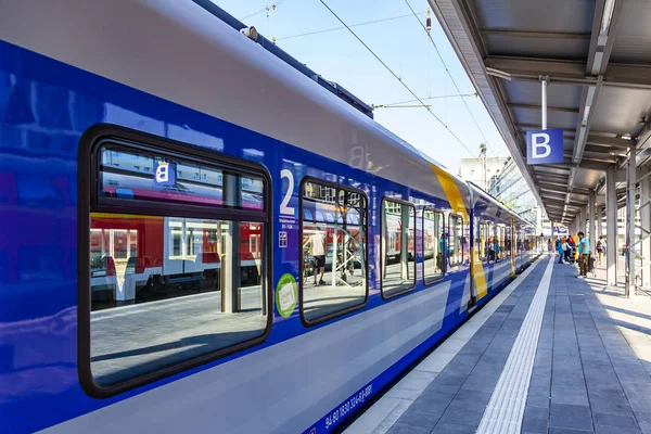 Mnichov Německo Srpna 2018 Vlaky Platformách Centrální Železniční Stanice München — Stock fotografie