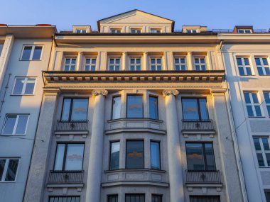 Münih, Almanya, üzerinde 16 Ağustos 2018. Geleneksel Bavyera mimarisinin binanın güzel parça. 