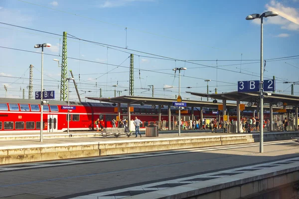 Ingolstadt Deutschland August 2018 Der Regionalzug Bahnsteig Des Bahnhofs — Stockfoto