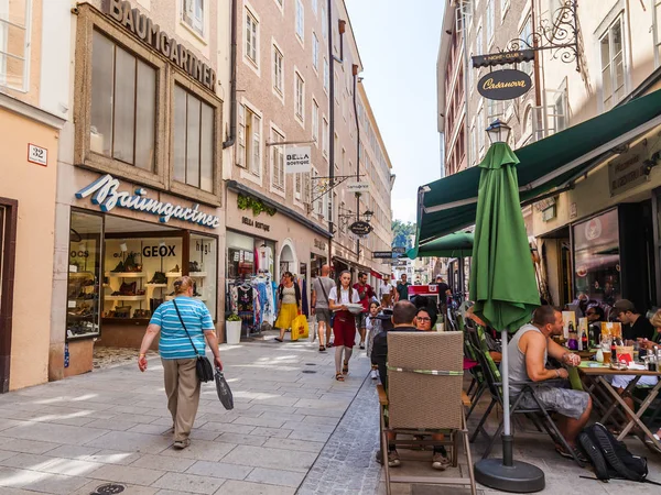 Salzburgo Austria Agosto 2018 Pintoresca Calle Ciudad Vieja —  Fotos de Stock