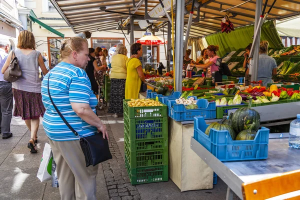 Salzburgo Áustria Agosto 2018 Comércio Produtos Hortícolas Frescos Frutas Mercado — Fotografia de Stock