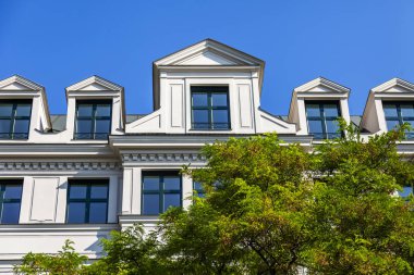 Münih, Almanya, üzerinde 16 Ağustos 2018. Şehir merkezinde modern mimari. 