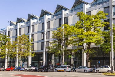 Münih, Almanya, üzerinde 16 Ağustos 2018. Şehir merkezinde modern mimari. 