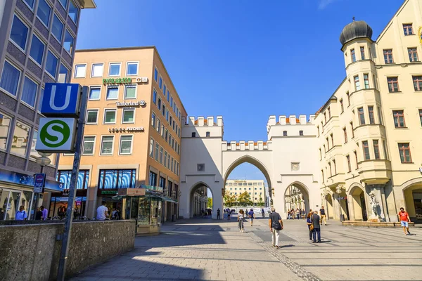 Múnich Alemania Agosto 2018 Puerta Karlstor Que Conduce Ciudad Vieja — Foto de Stock