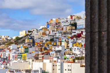 Las Palmas de Gran Canaria, İspanya, 10 Ocak 2018 üzerinde. Anket platformu bir katedral kenti güzel