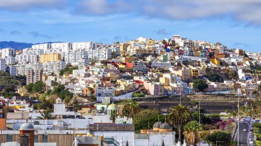Las Palmas de Gran Canaria, İspanya, 10 Ocak 2018 üzerinde. Anket platformu bir katedral kenti güzel