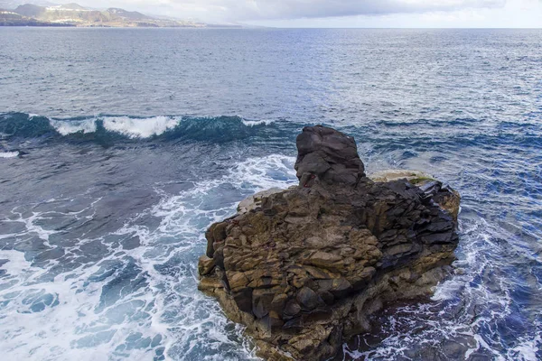 Pintoresca Línea Surf Costa Pedregosa Una Bahía Océano Atlántico — Foto de Stock