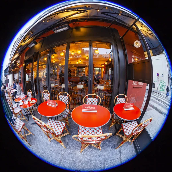 París Francia Octubre 2018 Una Vista Urbana Pequeñas Mesas Café — Foto de Stock