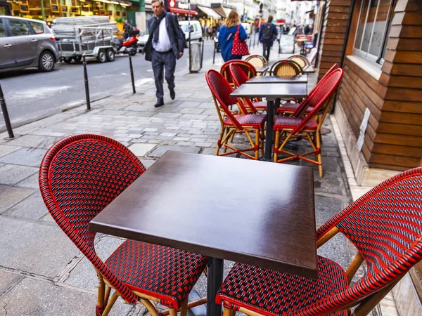 Paříž Francie Října 2018 Typické Pařížské Ulice Noci Tabulky Kavárny — Stock fotografie