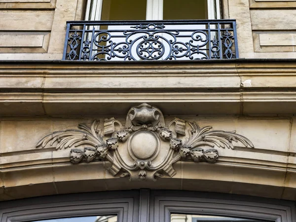 Paris França Outubro 2018 Detalhes Arquitetônicos Típicos Fachadas Edifício Histórico — Fotografia de Stock