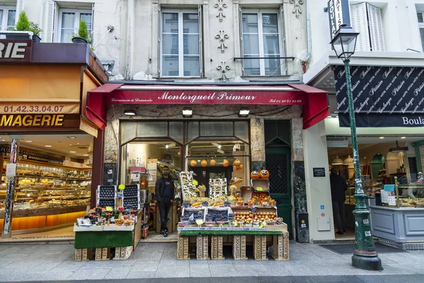 Paris França Outubro 2018 Uma Fachada Comércio Loja Tradicional Verduras — Fotografia de Stock